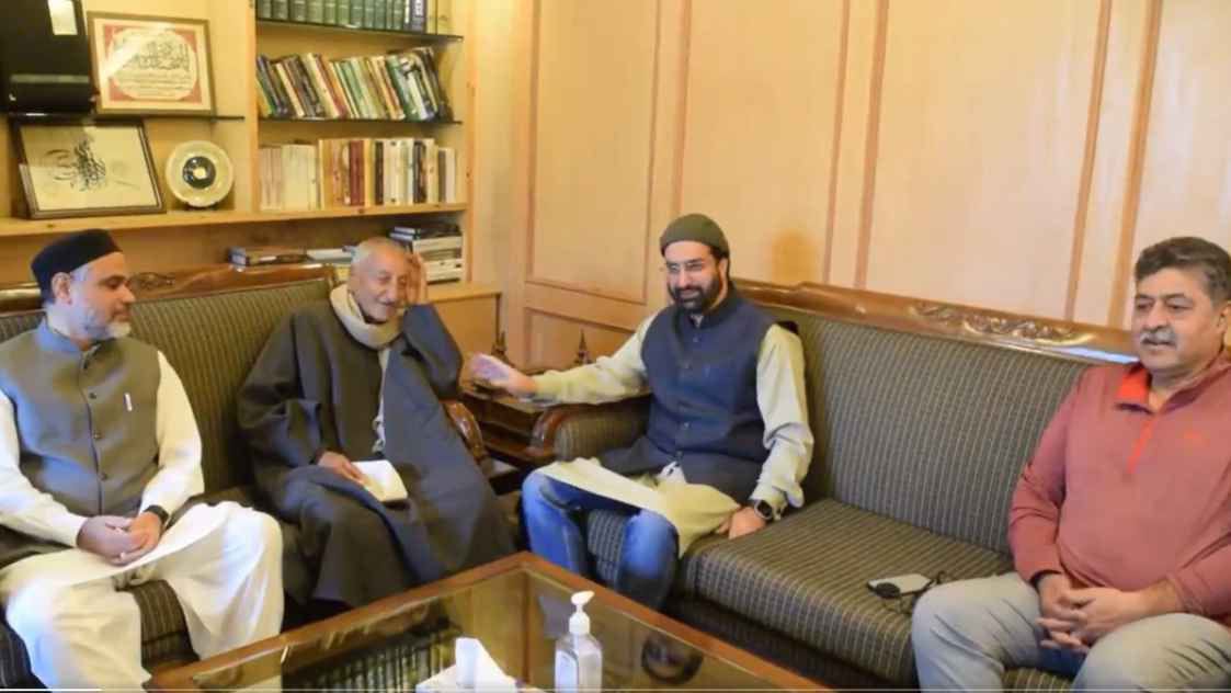 मीरवाइज उमर फारुक, अब्दुल बनी बट और बिलाल गनी लोन… 2019 में 370 हटने के बाद पहली बार हुर्रियत नेताओं की हुई मीटिंग
