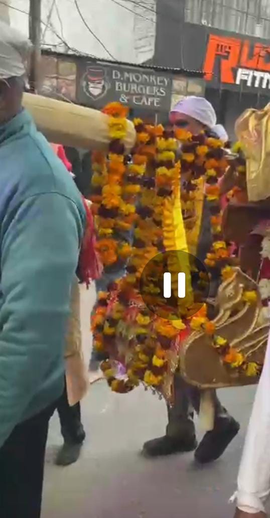 ग़ाज़ियाबाद सेक्टर 23 में नव वर्ष की पूर्व संध्या पर भव्य साईं पालकी निकली....