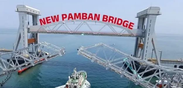 समुद्र की लहरों को चीरता,शानदार इंजीनियरिंग और मॉडर्न तकनीक की ताकत का प्रमाण देता भारत का पहला वर्टिकल लिफ्ट वाला पंबन ब्रिज...