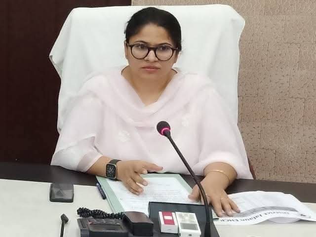 गोंडा : डीएम नेहा शर्मा का तबादला, प्रियंका निरंजन को मिली कमान,पारदर्शिता और विकास की जगी नई उम्मीदें