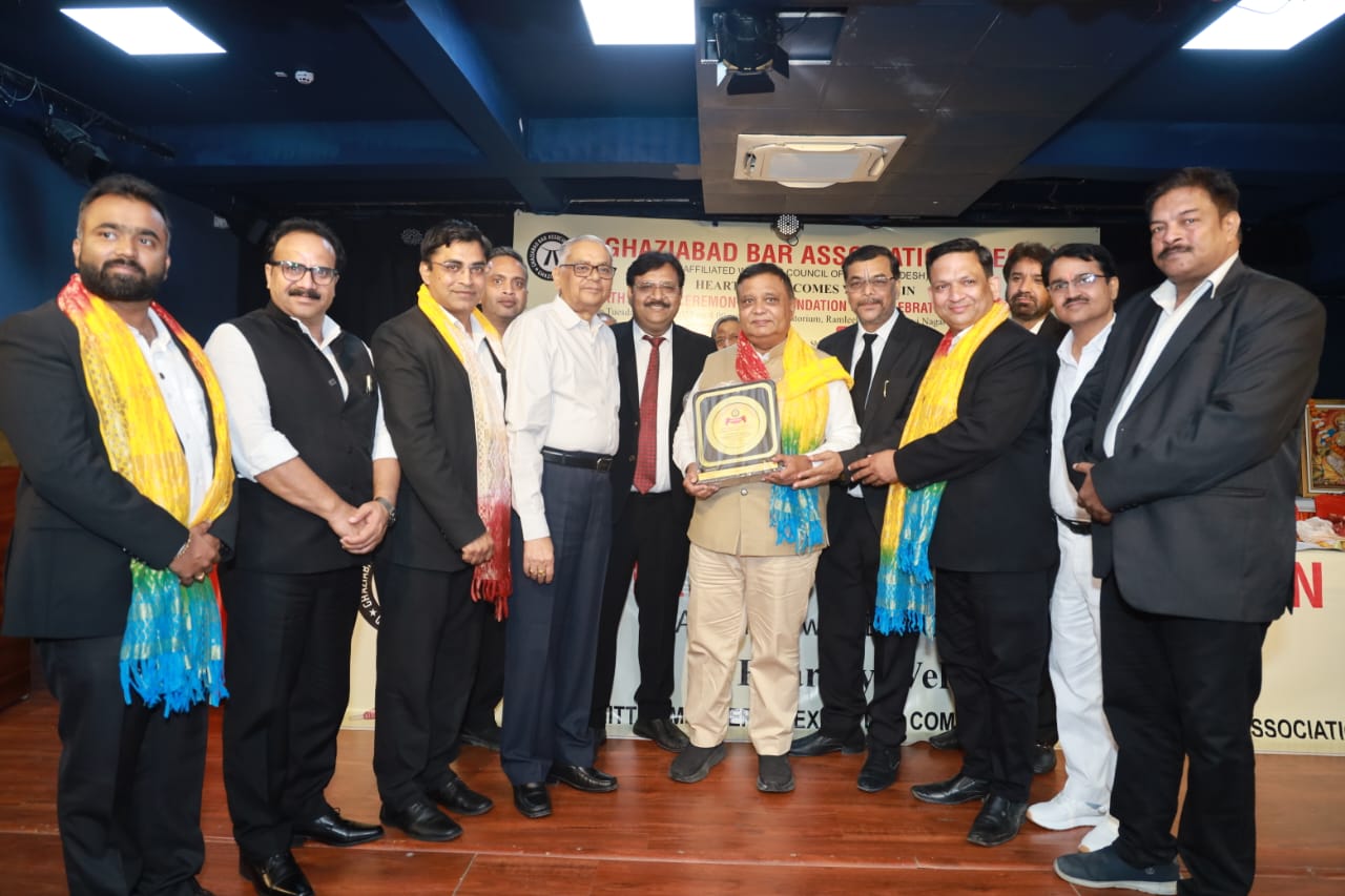 गाजियाबाद बार एसोसिएशन(रजि.) के द्वारा 1 जुलाई 2025 को अपना 37 वां स्थापना दिवस मनाया.. 01.07.2025